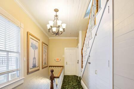 Curry House- 3Rd Floor, King Bed, & Balcony Room 8 Key West Exterior photo