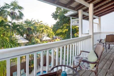 Curry House- 3Rd Floor, King Bed, & Balcony Room 8 Key West Exterior photo